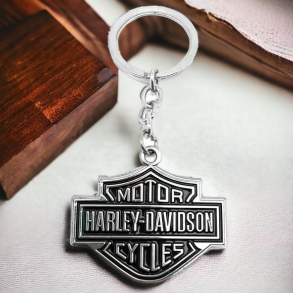 Harley Davidson Keychain Keyring Holder Fob Backpack Pendant Charm Keepsake Gift - Picture 1 of 13